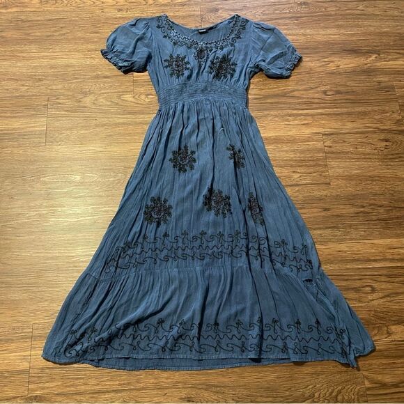 Amanda’s Collection Maxi Short Sleeve Embroidered Peasant Dress Blue Black Large - Picture 4 of 11